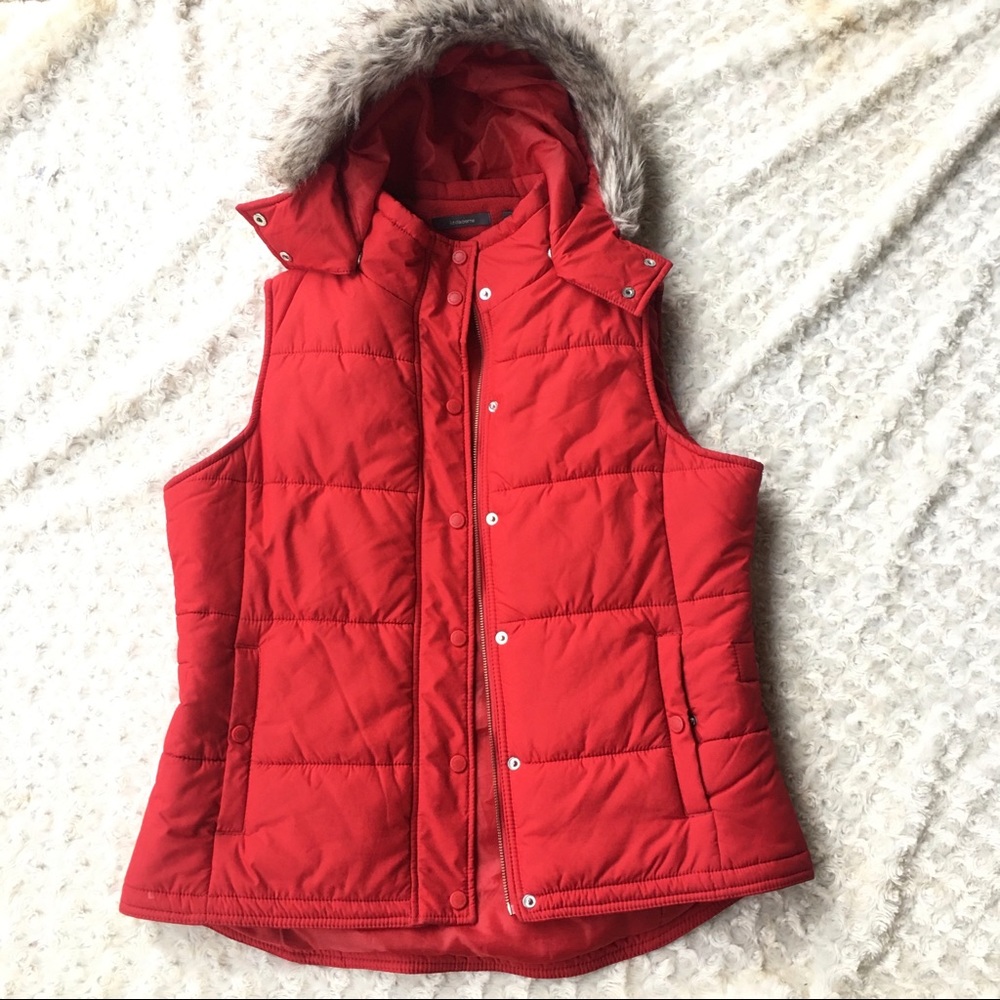 Liz Claiborne puffy ski vest red size large hooded